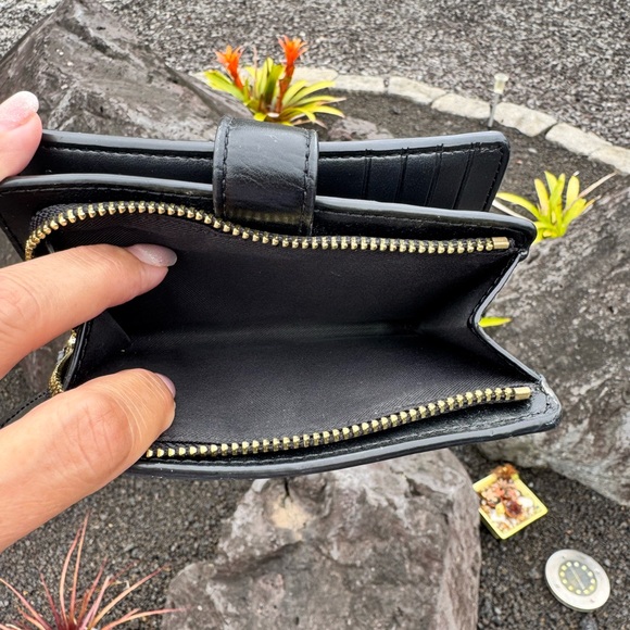 Coach Signature Canvas Medium Wallet Brown Black Trim Gold Hardware - Picture 10 of 10